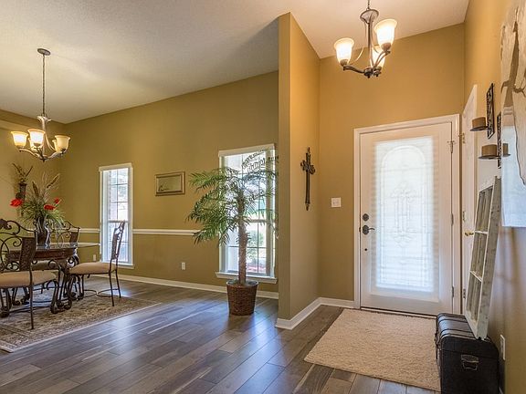 4th image of 5000 Skylark Ct