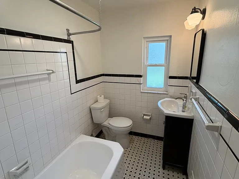 130 Arch St — Photo 4