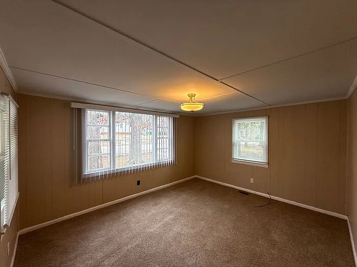 Building Photo - 3131 Seymour Dr