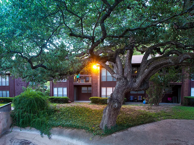Oak Grove — Photo 63