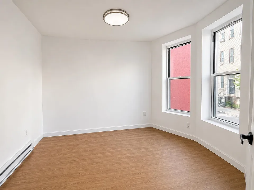 521 Mercer St #1