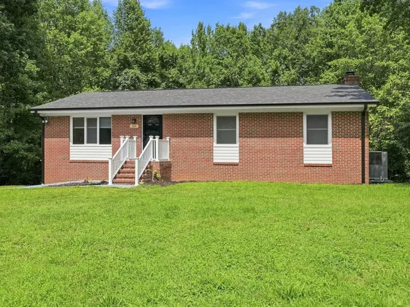 332 Leonard St, South Hill, VA 23970