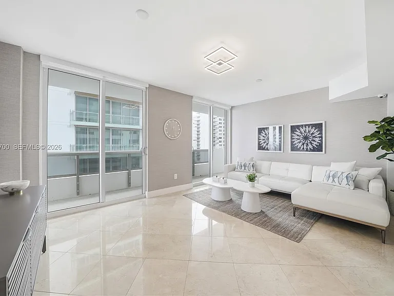 5801 Collins Ave #700 — Photo 14