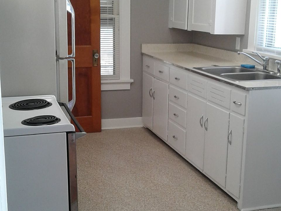 1st image of 1677 Hearthstone Dr