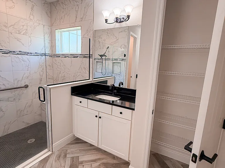 5723 Silver Sun Dr — Photo 34