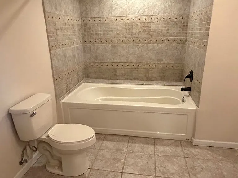 1014 Helm Ln — Photo 16