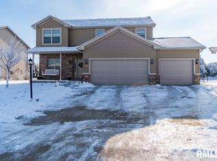 3208 W Rosebury Ln, Dunlap, IL 61525