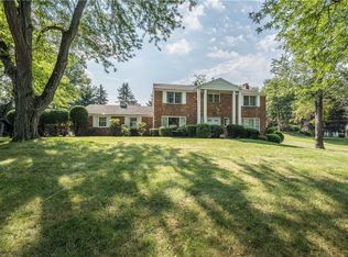 3539 Maplevue Dr, Bethel Park, PA 15102
