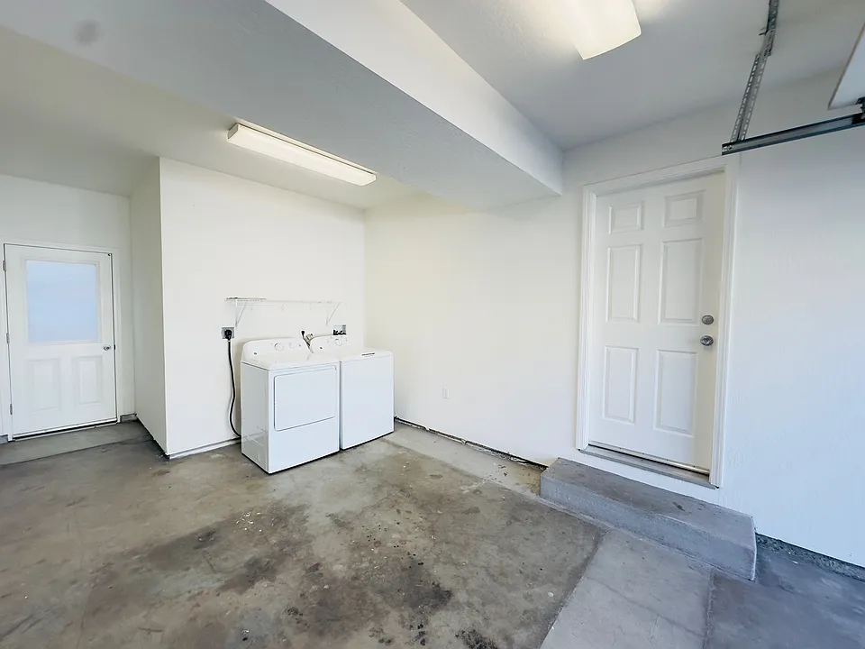 1669 Whitwood Ln #1