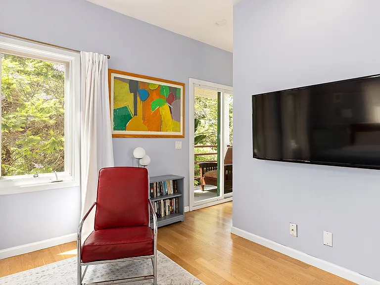 910 Nowita Pl — Photo 21