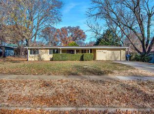 1642 SW 28th Ter, Topeka, KS 66611