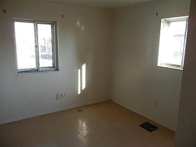 5th image of 1604 Amherst Ave