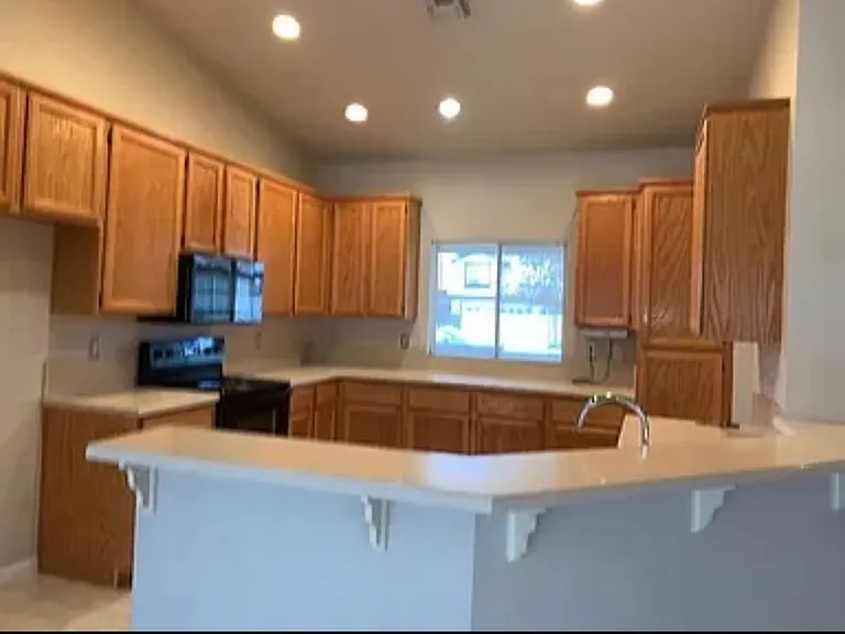 4020 Orchard Hills Dr — Photo 2