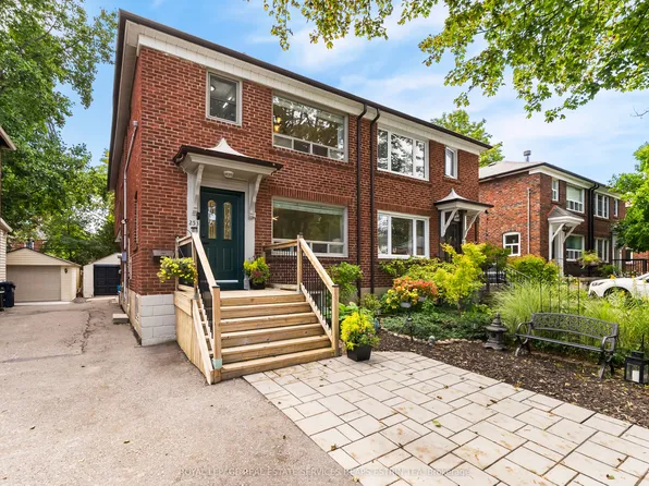 253 Donlea Dr, Toronto, ON M4G 2N3