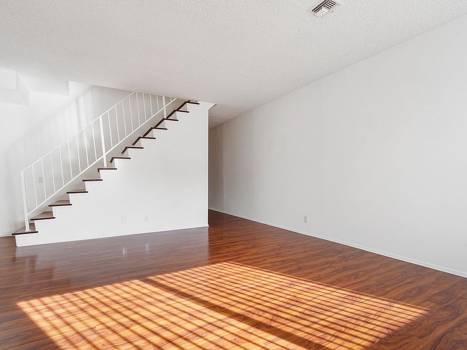 1st image of 11862 Iowa Ave APT 2