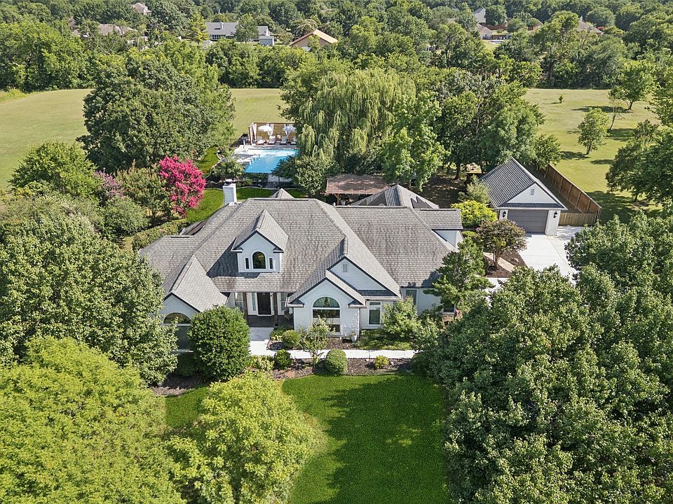 1st image of 1937 Thornberry Dr