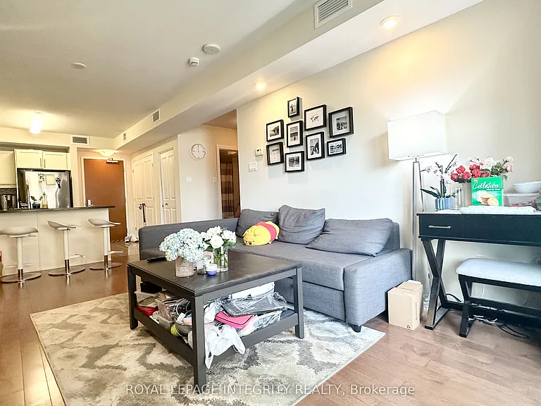 195 Besserer St #504 — Photo 6