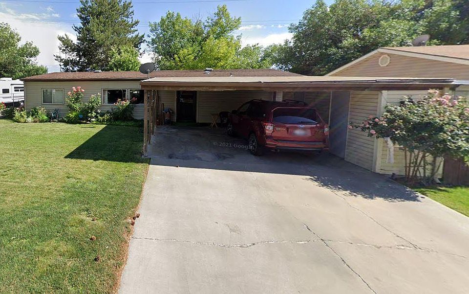 1st image of 135 Camarillo Way
