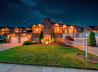 429 W Shore Dr, Brigantine, NJ 08203