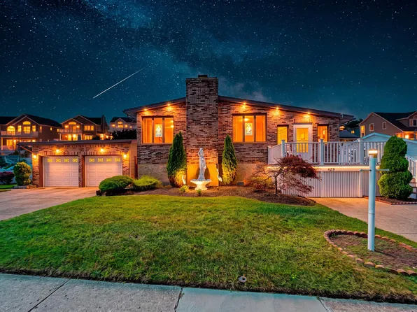 429 W Shore Dr, Brigantine, NJ 08203