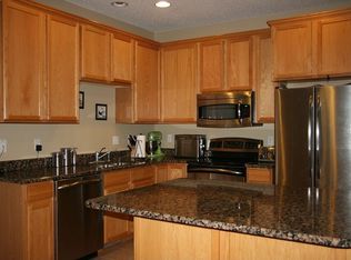 7506 Parkridge Way, Savage, MN 55378