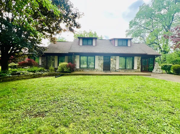 2933 State Route 56, Tracy City, TN 37387