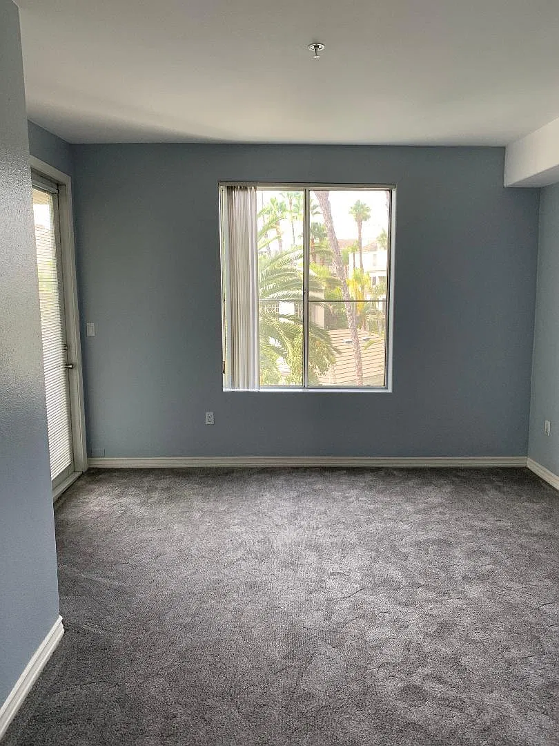 2 bed, 1204 sqft, $3,300 — Photo 2