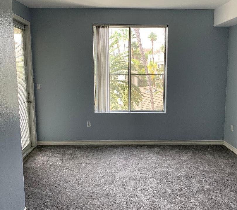 2nd image of 2253 Martin Ct #318