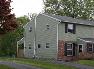 570 Creekside Ln, Mount Joy, PA 17552