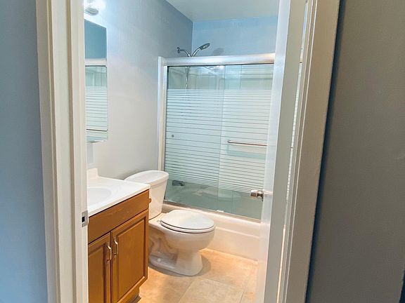 3rd image of 1136 Capuchino Ave APT 1