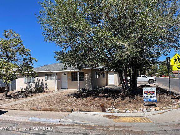 3rd image of 408 E Boyd Dr