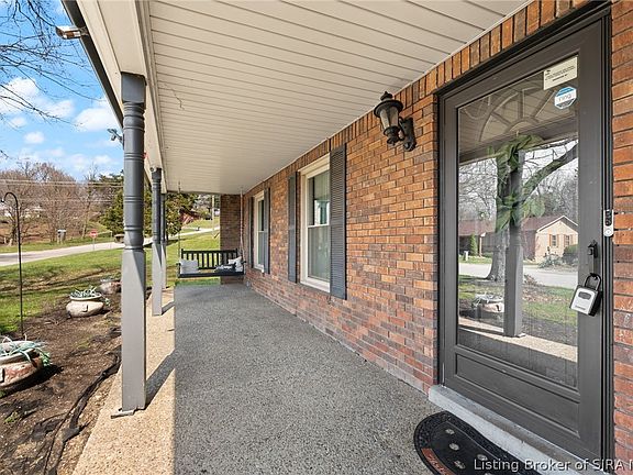 5th image of 1103 Carriage Lane