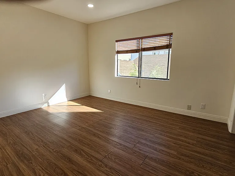 10620 Eastborne Ave #202 — Photo 17