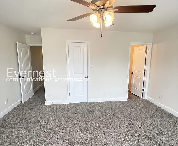 1000 Henry Place Blvd #204 — Photo 10