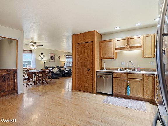 5th image of 8280 Ptarmigan Ave