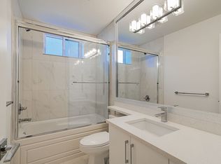 16756 16a Ave #2, Surrey, BC V3Z0T3