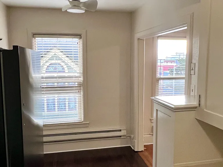Stanford Apartments — Photo 10