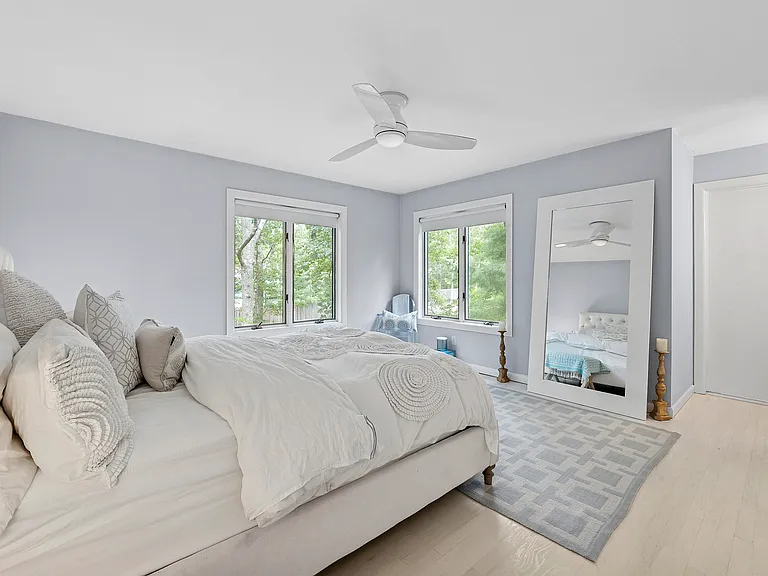 14 Bay View Ave — Photo 12