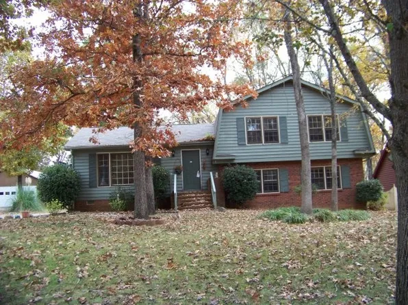 10941 Painted Tree Rd, Charlotte, NC 28226