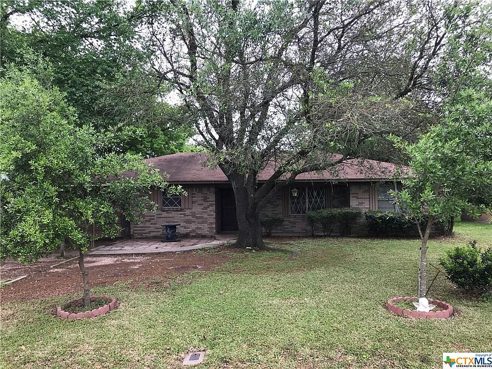 1st image of 309 E Avenue A