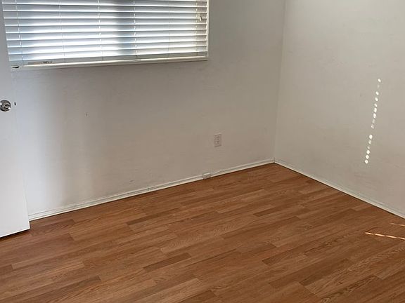 2nd image of 4961-4967 Coronado Ave #4963