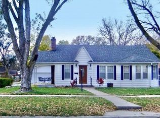 813 N 13th St, Beatrice, NE 68310