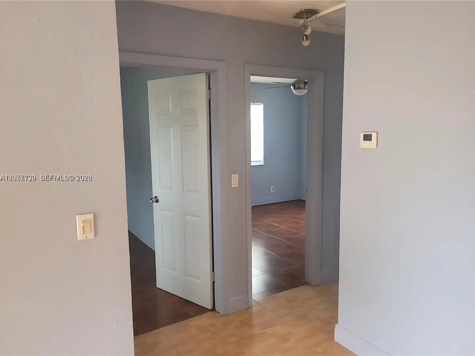 2 bed, 950 sqft, $2,100 — Photo 4