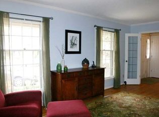 504 Colony Woods Dr, Chapel Hill, NC 27517