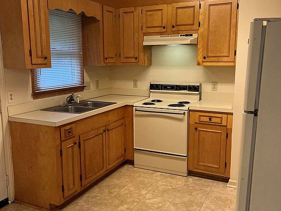 4th image of 130 Frost Wood Ct #120