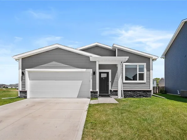 2015 Barry Dr, Adel, IA 50003