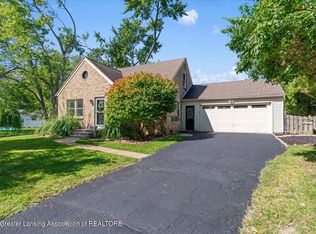 2328 E Libbie Dr, Lansing, MI 48917