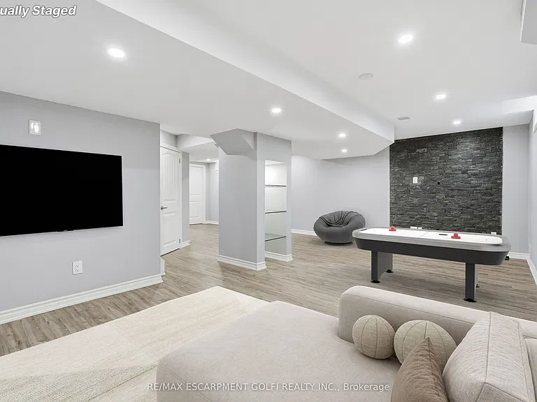 100 Springstead Ave — Photo 32