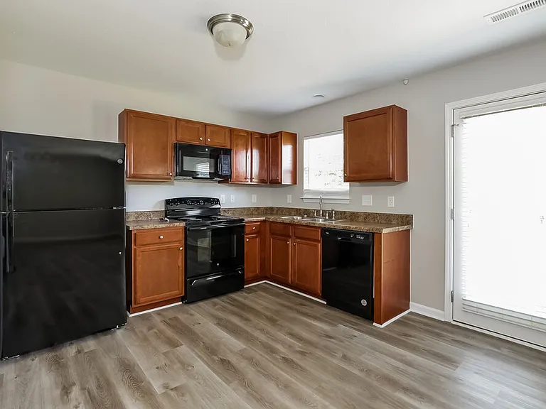 2728 Maybrook Crossing Dr — Photo 8