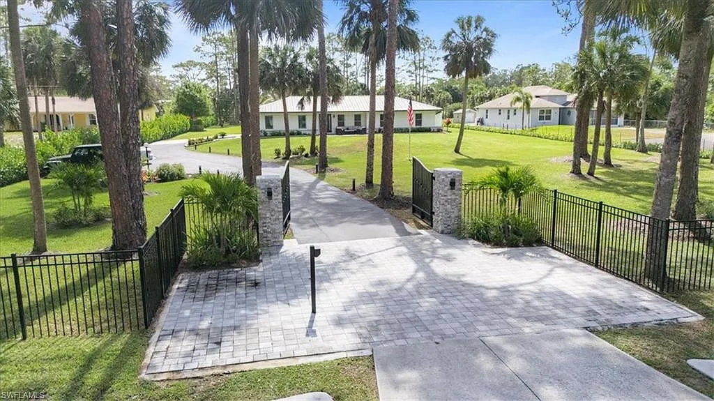 4 bed, 3.0 bath, 1800 sqft, $6,000 — Photo 1